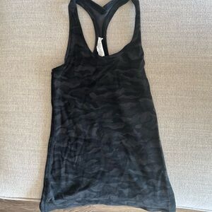 Lululemon black camo tank top with no built-in bra.